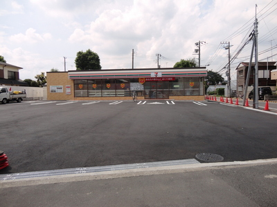 Convenience store. 360m to Seven-Eleven (convenience store)