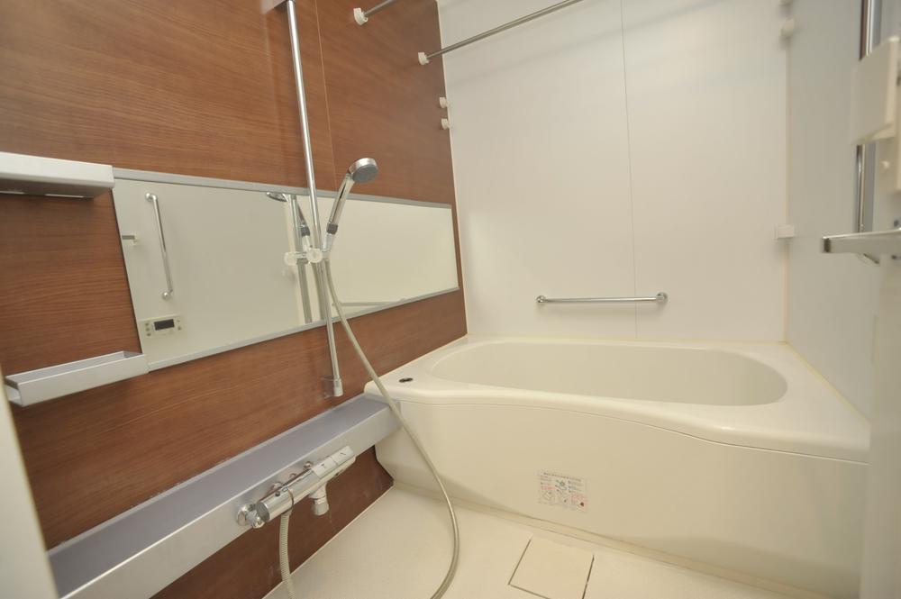 Bathroom. Room (August 2013) Shooting