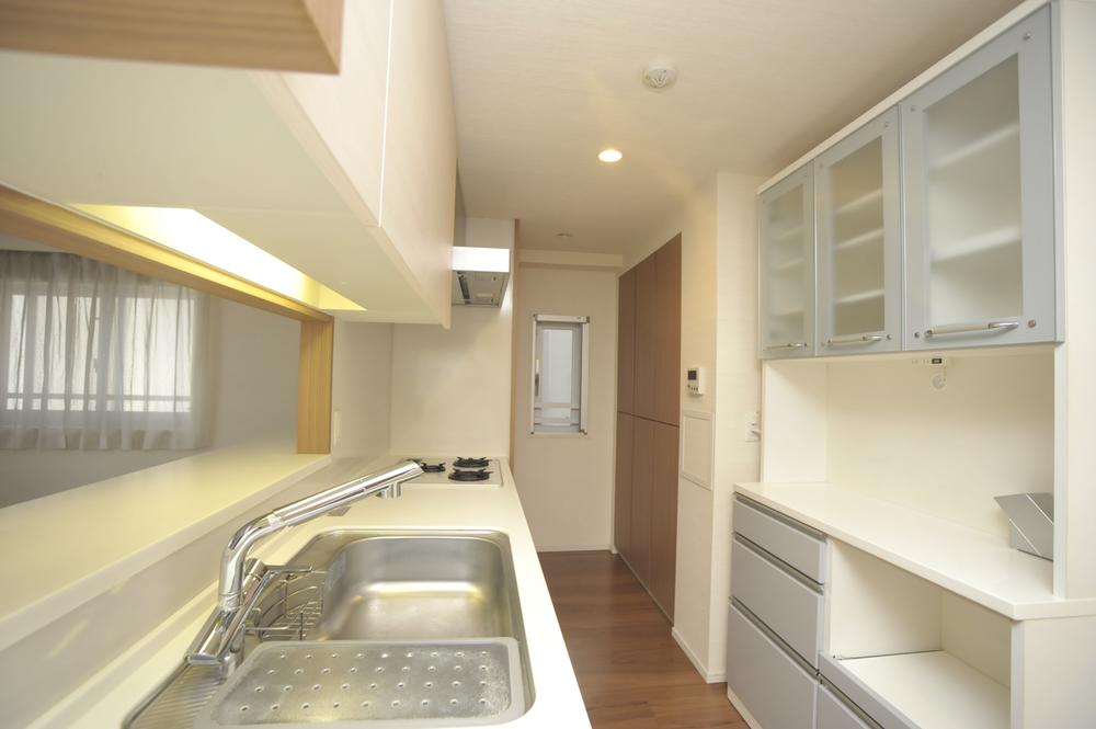 Kitchen. Room (August 2013) Shooting