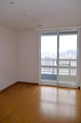 Living. Living-dining (10 May 2013) Shooting