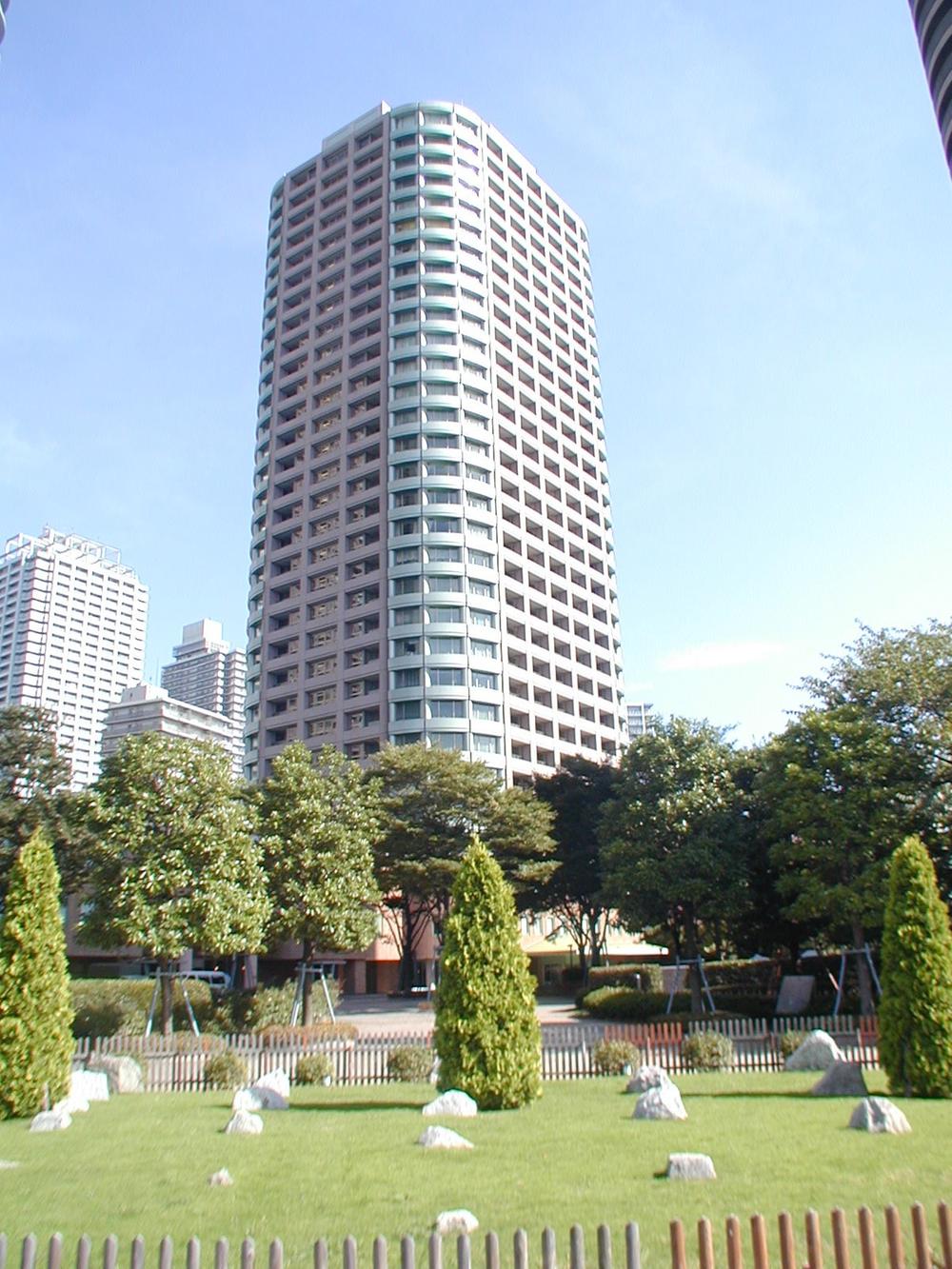 Local appearance photo. Local (January 2012) shooting