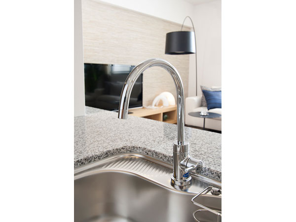Kitchen.  [Water purifier independent faucet] Water purifier independent faucet of sophisticated design. You can use the clean water at any time in the separate type.