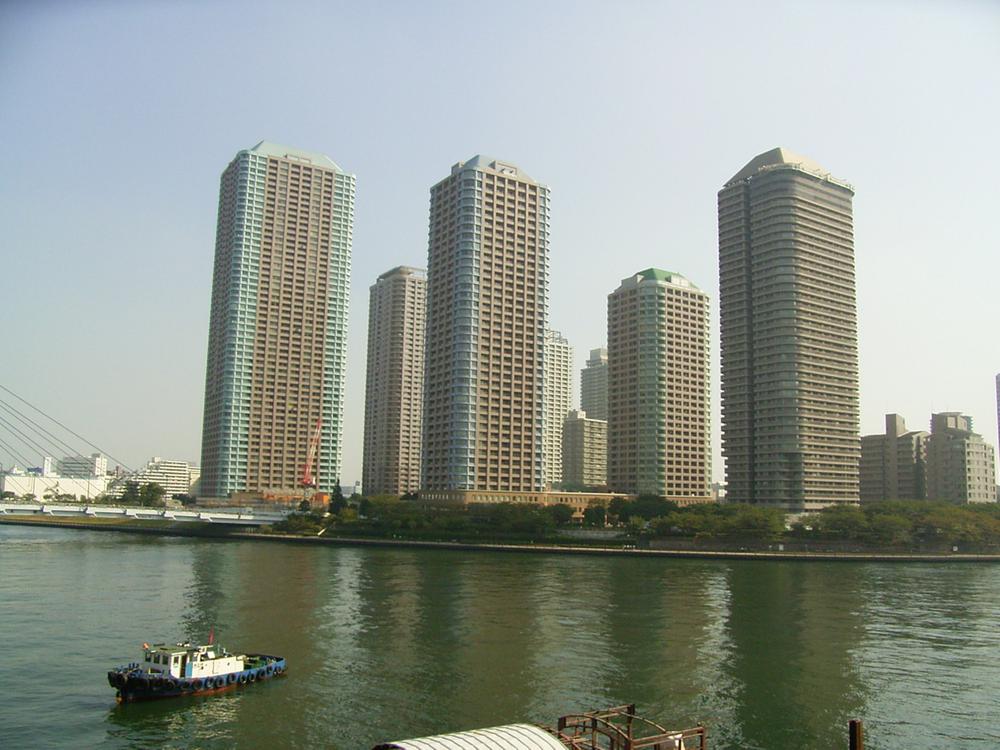 Local appearance photo. Local (January 2012) shooting