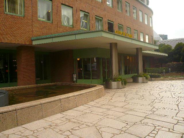 Entrance. Common areas