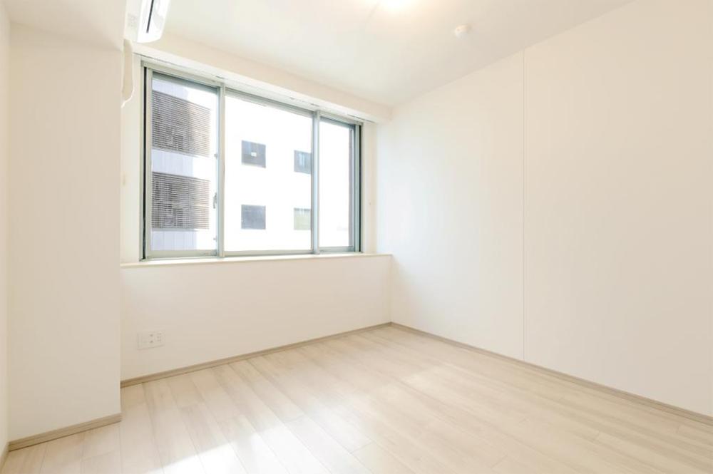 Non-living room. Indoor (11 May 2013) Shooting