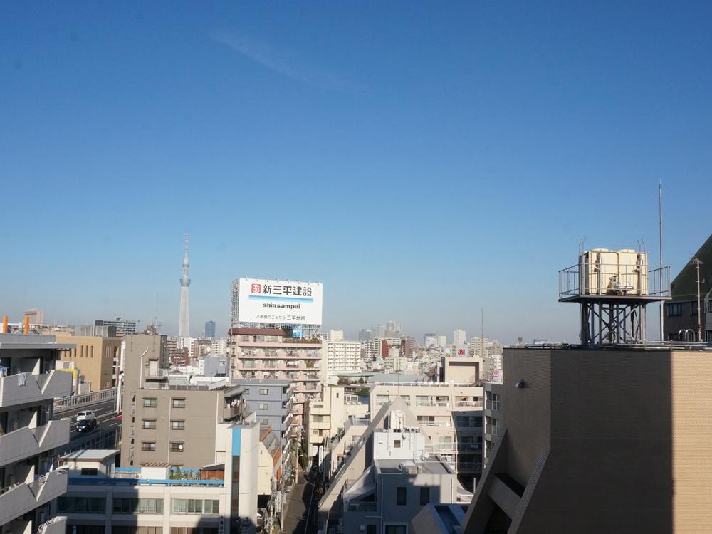 View photos from the dwelling unit. View from the 10th floor of a feeling of opening overlooking the Sky Tree.