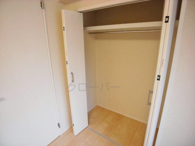 Receipt. Western style room closet