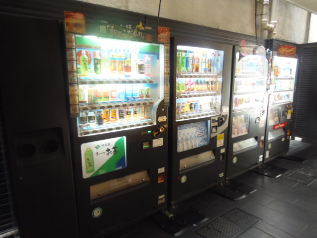 Other common areas. There are vending machines in the entrance part