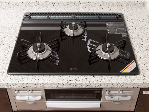 Kitchen.  [Glass top stove] Stove has a high durability, Hard glass top plate that attaches to clean easy to scratch. To achieve a clean kitchen.