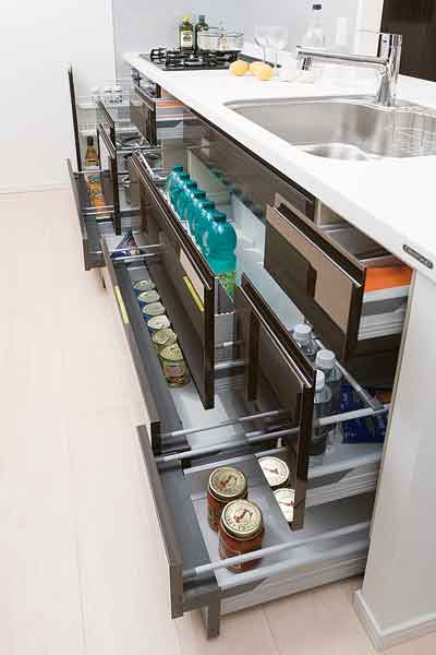 Kitchen.  [Sliding storage] Storage of system kitchens, It can be effectively utilized in the prone cabinet in a dead space, It has adopted a sliding storage.  ※ E ・ E ' ・ G ・ H ・ Except I type