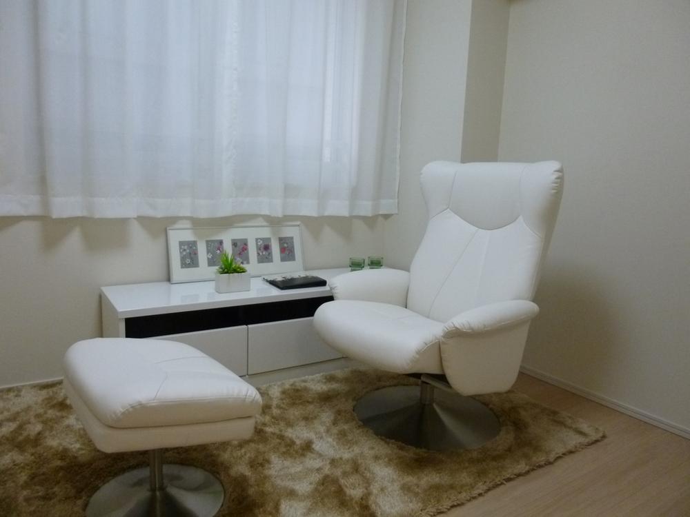 Non-living room. Indoor (11 May 2013) Shooting