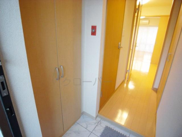 Entrance. The room from the front door