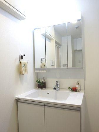 Wash basin, toilet. ~ It is in a new interior renovation. 2014 February 12, scheduled for completion ~ Your preview is possible at any time.  The field situation, There is the case that specifications may be changed.