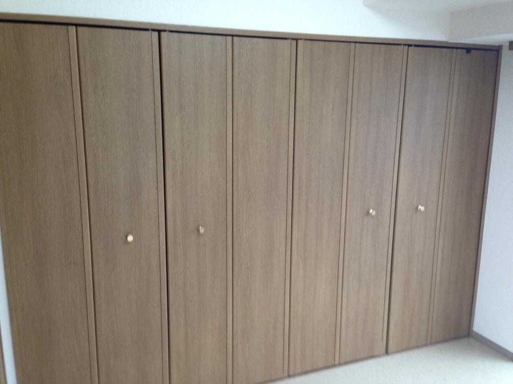 Non-living room. Indoor (11 May 2013) Shooting