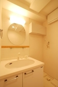 Washroom. Built shallow 2007 4 line 4 station available!  Ginza center area action