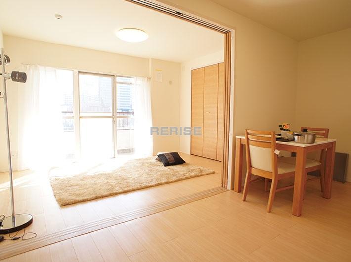 Living. A bright room