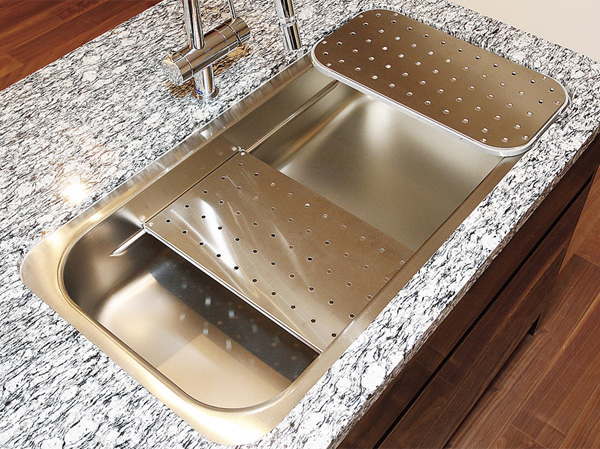 Kitchen.  [Large utility sink of low-noise specifications] Adopt a large pot also washable large sink. Low-noise specifications that bounce sound of water also reduces the. Adopt a utility sink drainer plate can be used in a two-stage. (Same specifications)