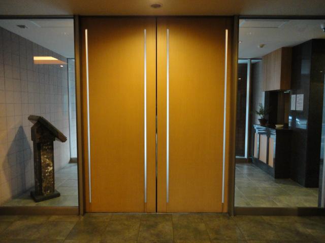 Non-living room. elevator hall