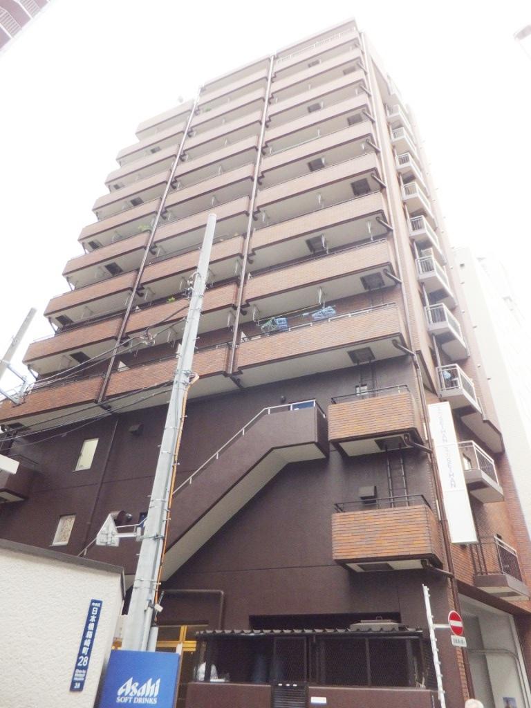 Local appearance photo. Local (11 May 2013) Shooting