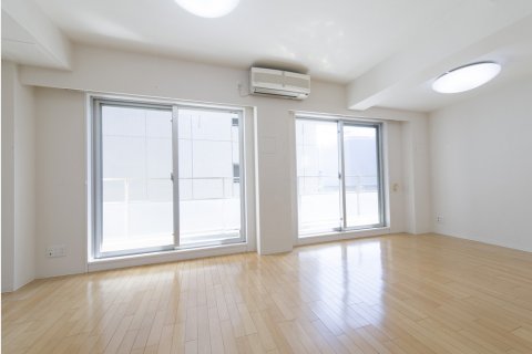 Living and room. Your budget ・ Initial cost ・ Your tenants examination, etc., Please consult anything