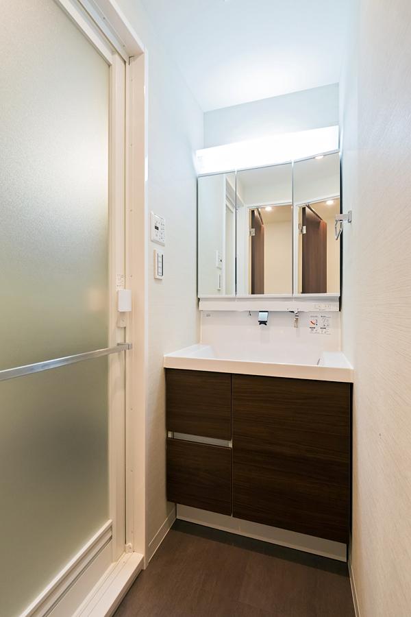 Nihonbashi, Chuo-ku, Tokyo Nakasu