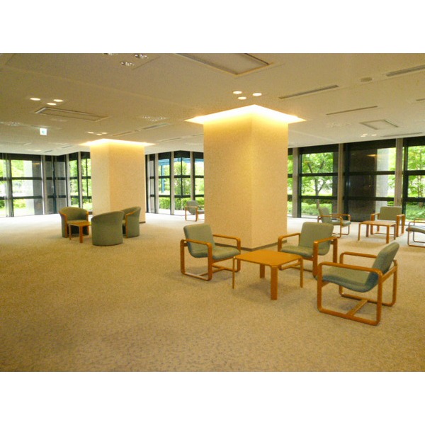 lobby. Second floor discourse space