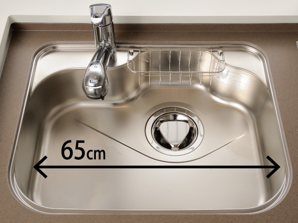 Kitchen.  [Wide sink] In a pot is also easy to wash wide size is in the kitchen sink, Has adopted a low-noise sink to reduce the falling objects and water splashes sounds such as spoon. (Dtype is 78cm width)