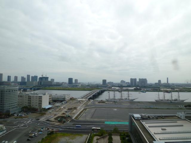 View photos from the dwelling unit. View from local (September 2013) Shooting