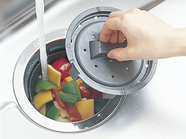 Kitchen.  [Disposer] Disposer can flow directly by grinding process the raw garbage in the sink. To suppress the smell of garbage to be worried about, You can keep your kitchen clean. The new mechanism that can be extracted basket, Easy to clean.