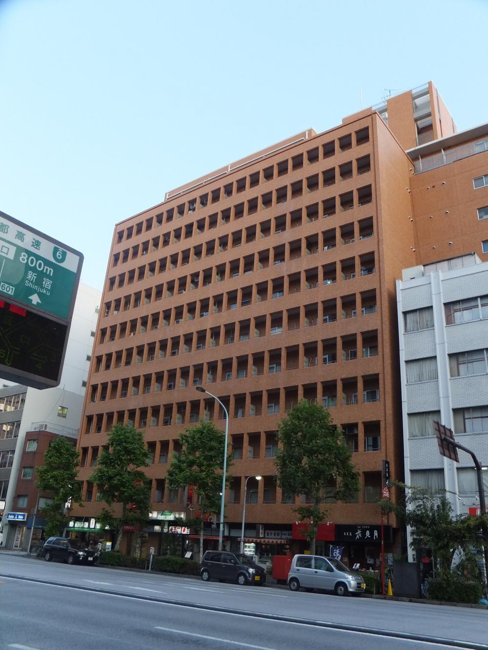 Local appearance photo. Local (10 May 2013) Shooting