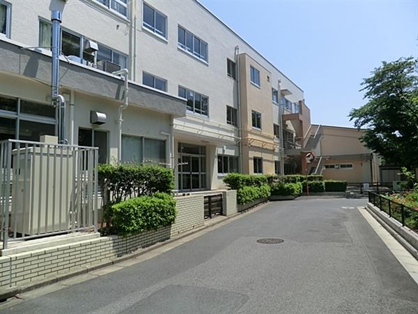 Primary school. Shinozaki 560m until the second elementary school