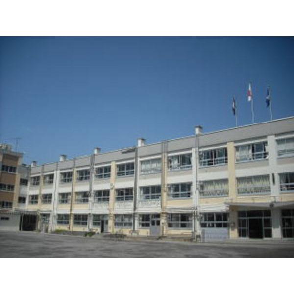 Primary school. 235m Shinozaki second elementary school to Edogawa Ward Shinozaki second elementary school