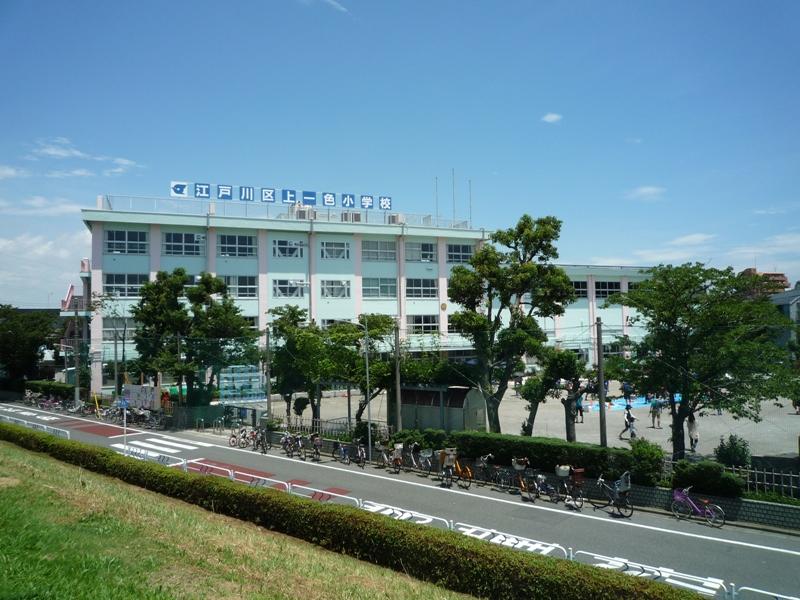 Primary school. Kamiisshiki 150m up to elementary school
