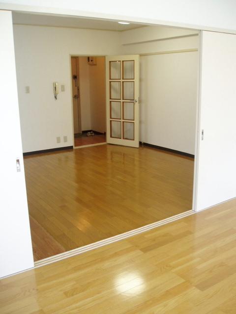 Living and room