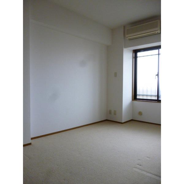 Non-living room. Western-style 6 Pledge