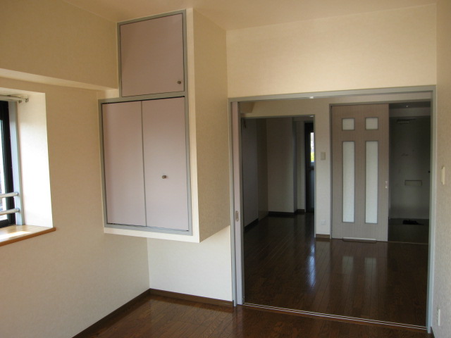 Living and room