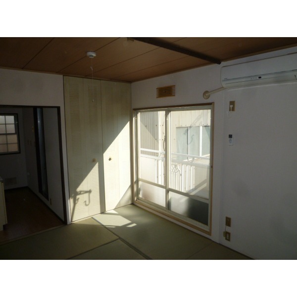 Living and room