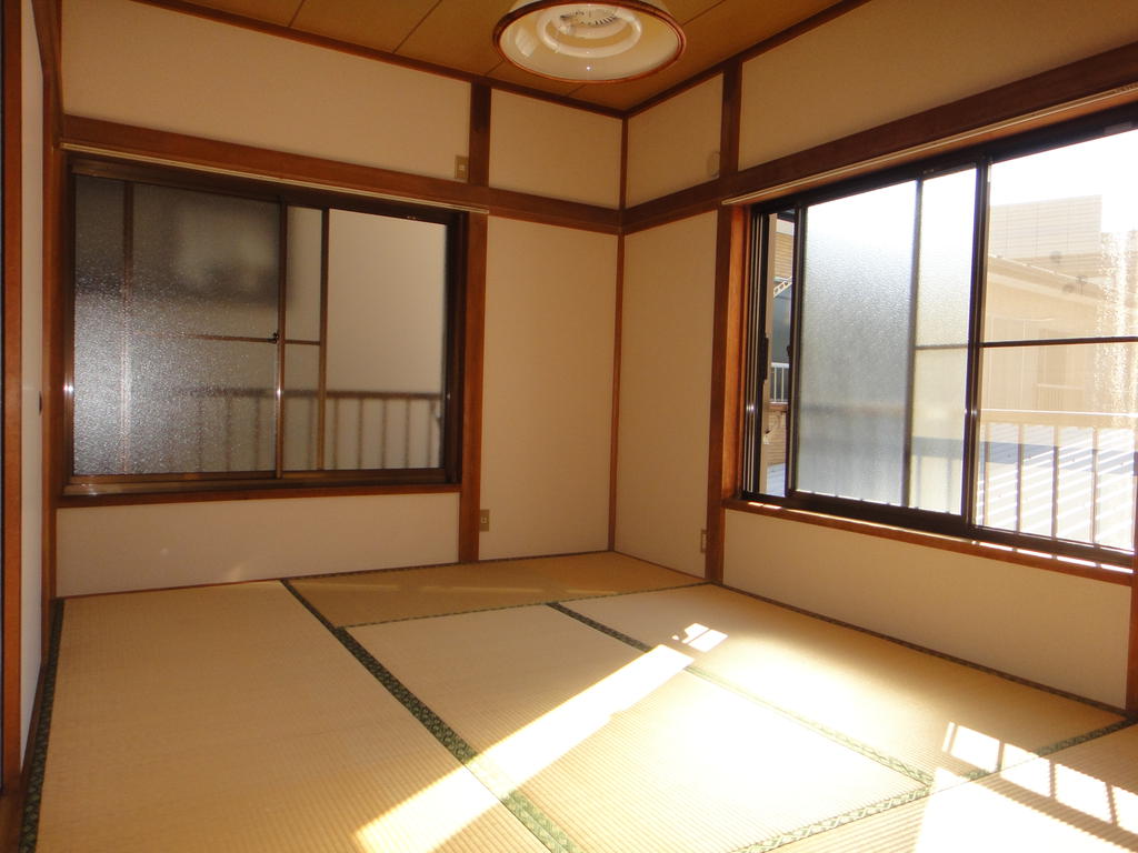 Living and room