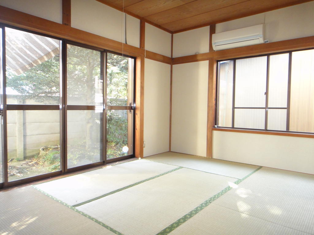 Living and room