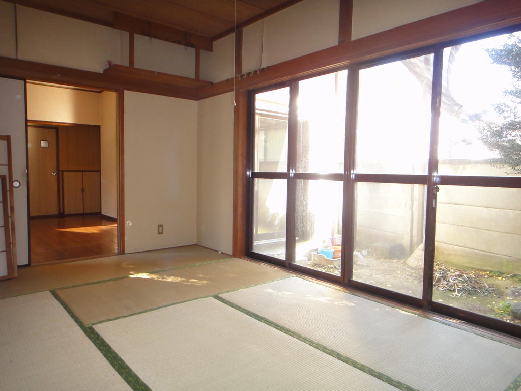 Living and room