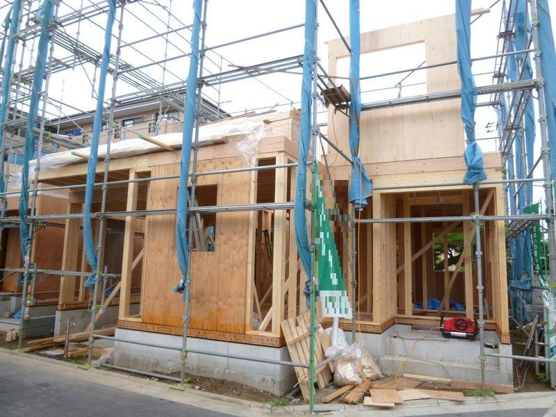 Local appearance photo. Architecture that employs a 2 × 4 construction method