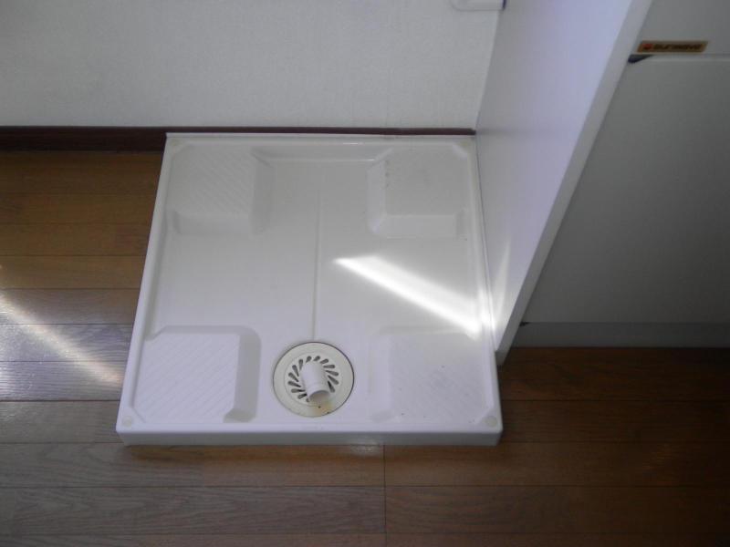 Other Equipment. Waterproof bread (the same type)