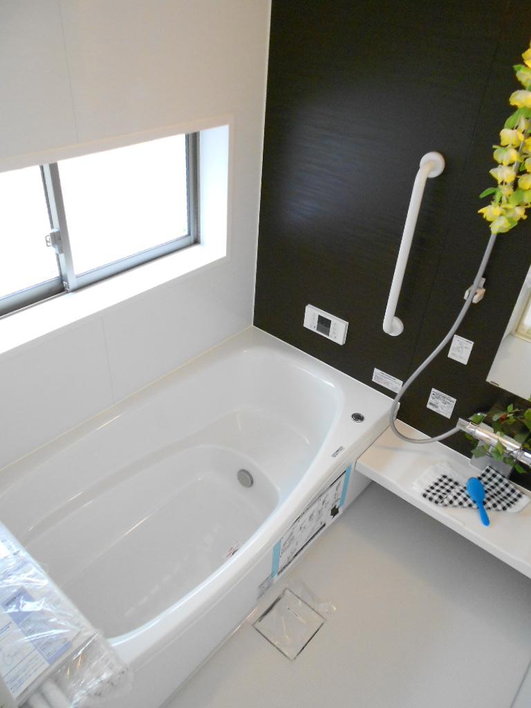 Same specifications photo (bathroom). Hitotsubo type of bathroom Papa tired in the bathroom image work is put afield. Spacious is also in the course together with the children