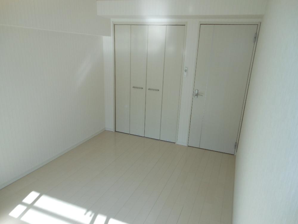 Non-living room. This room is also good per yang, It is very bright (Western-style 2)