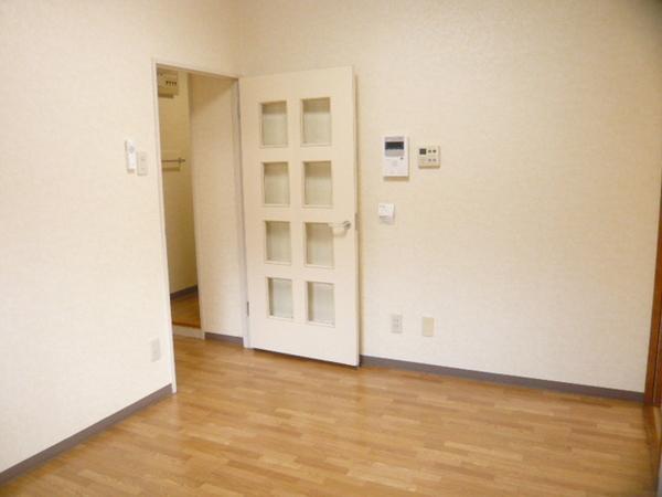 Living and room