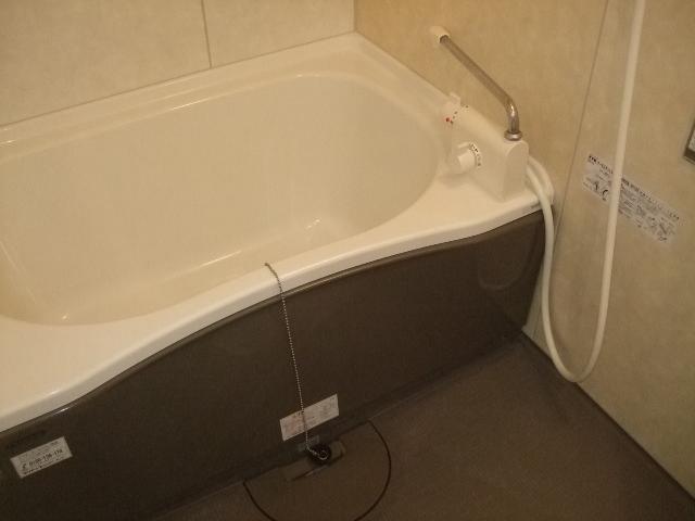 Bath. Bathroom