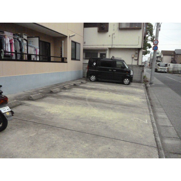 Parking lot