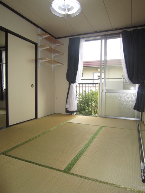 Living and room