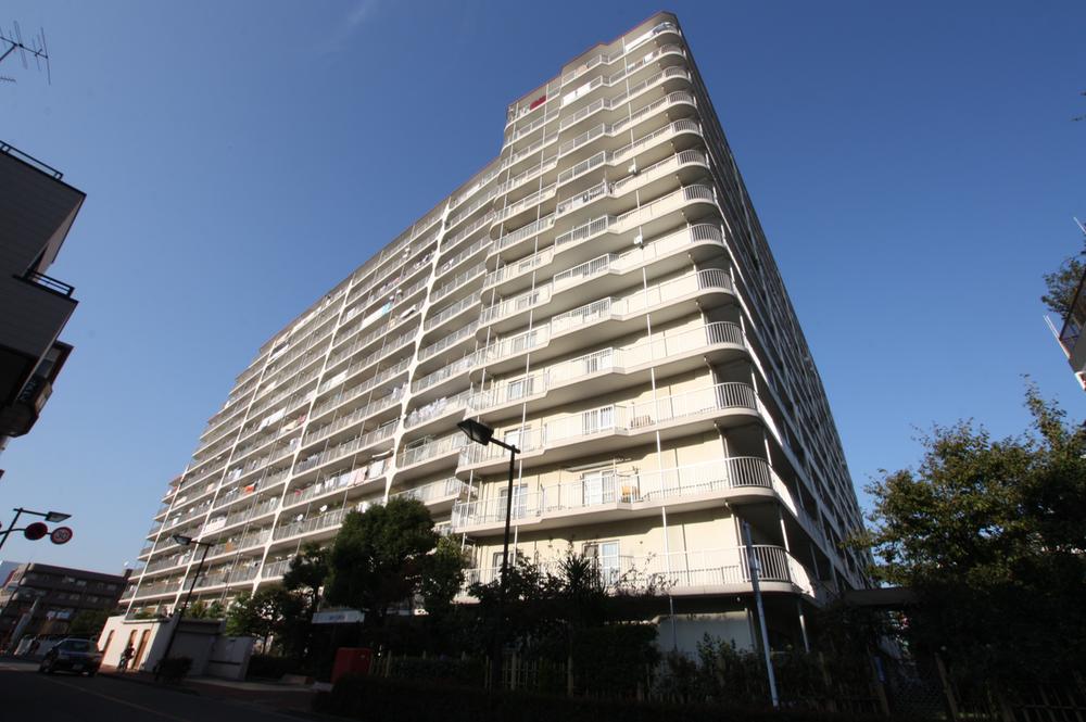 Local appearance photo. Pets welcome breeding