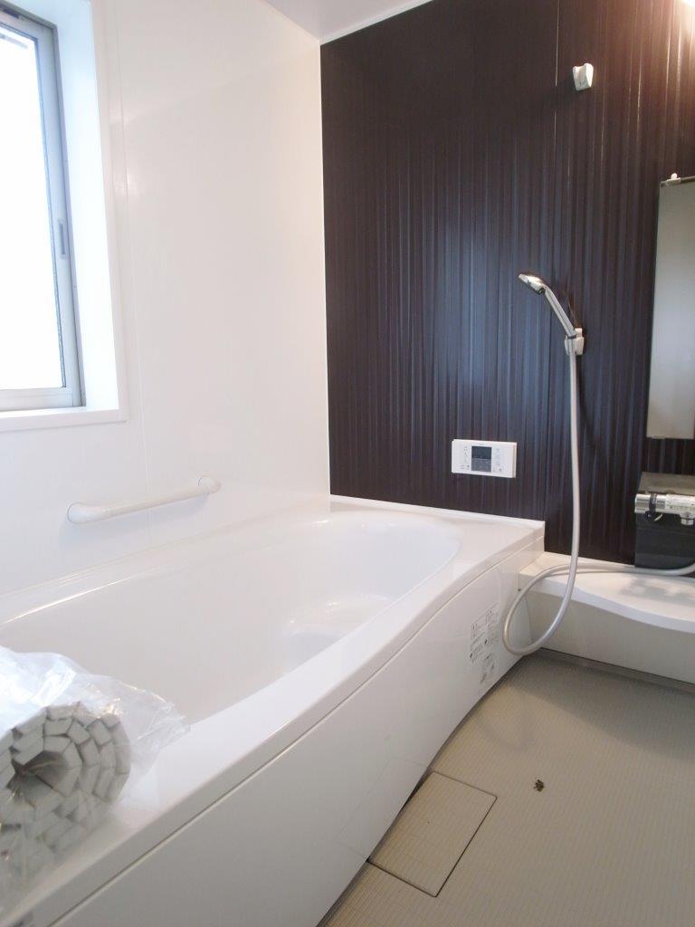 Bathroom. Same specifications Photos